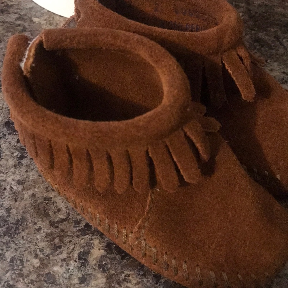Minnetonka moccasin baby size 2